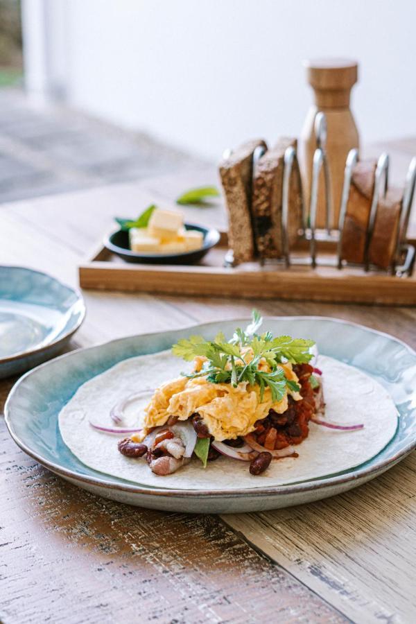 Waiheke Waterfront Lodge Oneroa エクステリア 写真