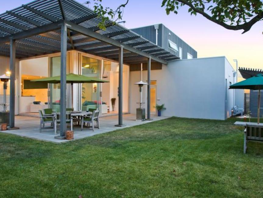 Waiheke Waterfront Lodge Oneroa エクステリア 写真