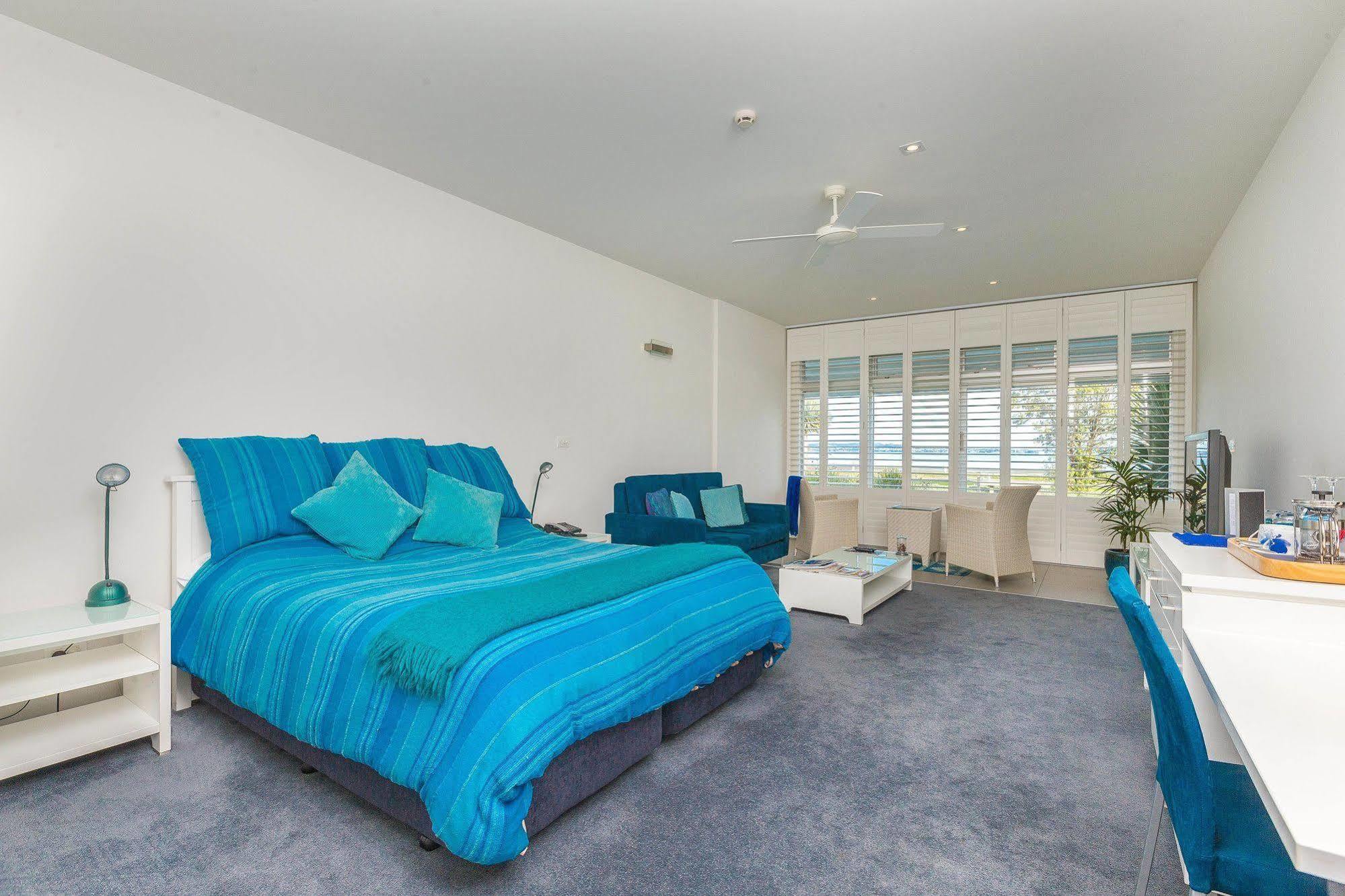 Waiheke Waterfront Lodge Oneroa エクステリア 写真