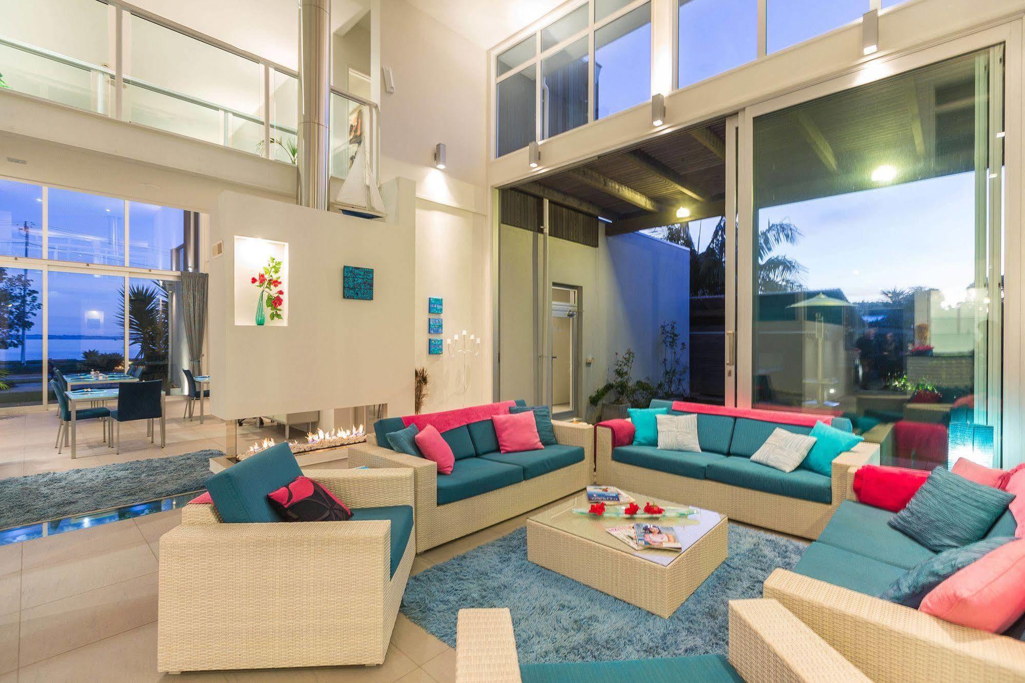 Waiheke Waterfront Lodge Oneroa エクステリア 写真