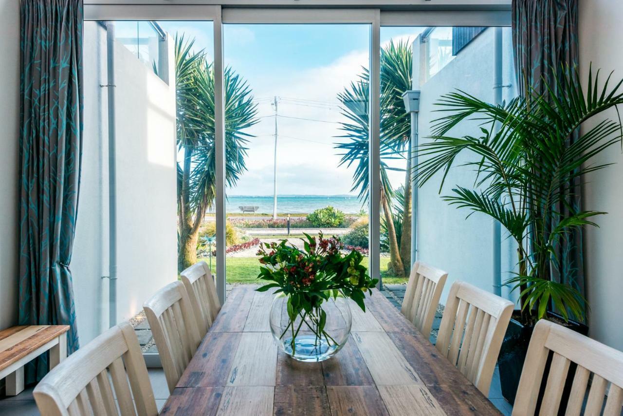 Waiheke Waterfront Lodge Oneroa エクステリア 写真